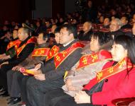 驻马店天中英模人物吴树兰、赵小参、张全收、越玉环等也应邀在前排就坐观看演出。